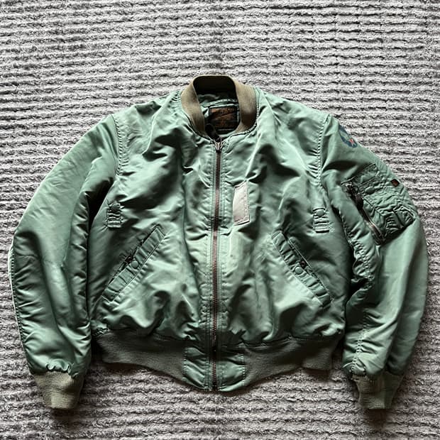 알파인더스트리 90’s MA-1 봄버