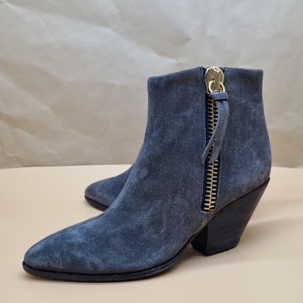 쥬세페 자노티 앵클부츠225~230 굽7