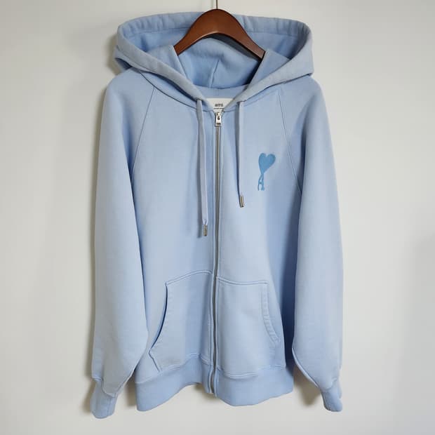 [XXL] 아미 스카이블루 빅하트 자수 후드집업 E22USW402 747