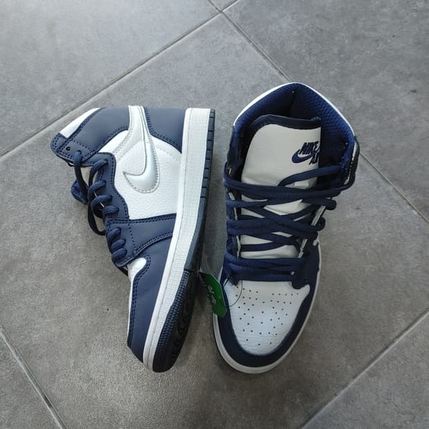 235 나이키 에어 조던1하이 네이비 스니커즈 운동화