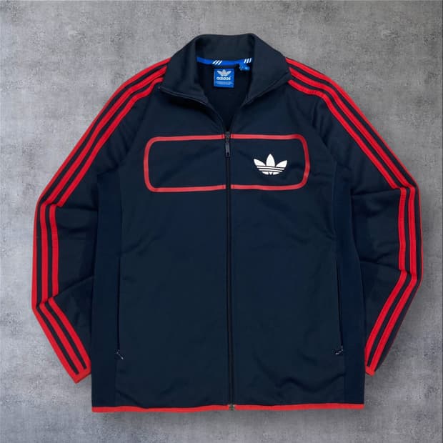 아디다스 네이비 컬러 불꽃 로고 트랙탑