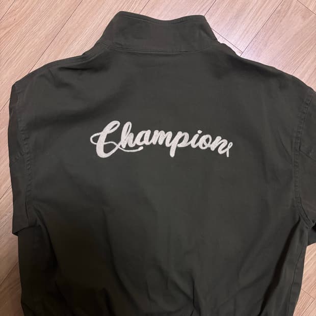 챔피온 자켓 카키색