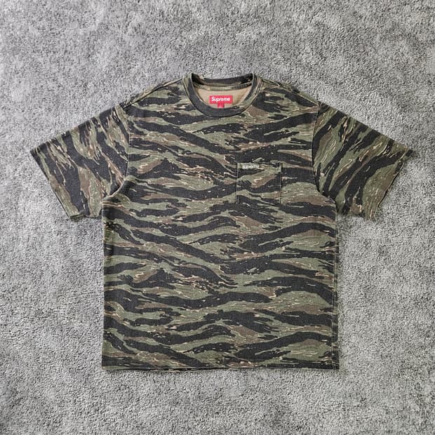 Supreme 카모플라쥬 반팔 티셔츠