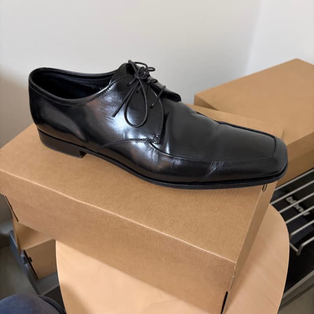 프라다 빈티지 더비