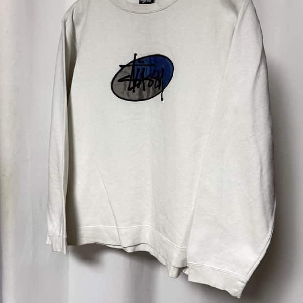 스투시 90s 올드스쿨 시그니처 자수 로고 스웻셔츠