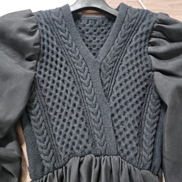 볼륨소매 니트 배색 원피스 M