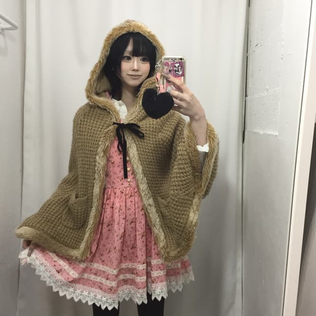 Ank Rouge 앙크루즈 꽈배기 퍼 케이프 코디🤎