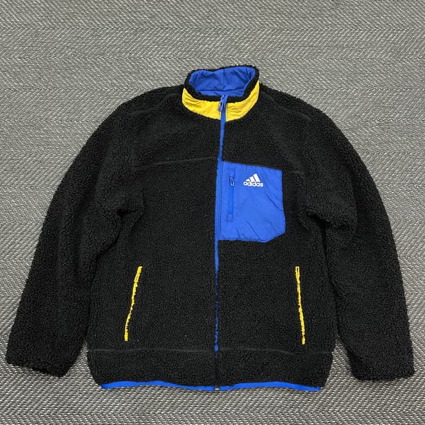 아디다스뽀글이s