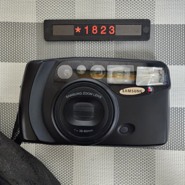삼성캐녹스 AF 줌 800 필름카메라 파우치포함