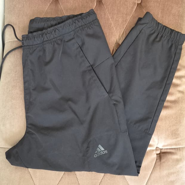 아디다스 남성  블랙 밴딩트랙팬츠
