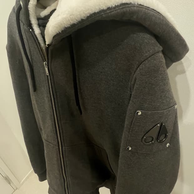 (M),(급처)무스너클 버니 스웨터