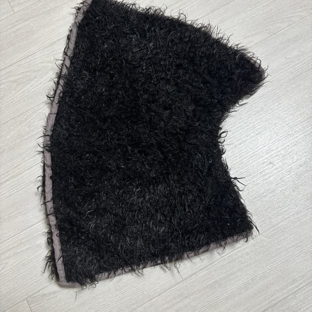 키코 코스타디노브 퍼리 넥 게이터