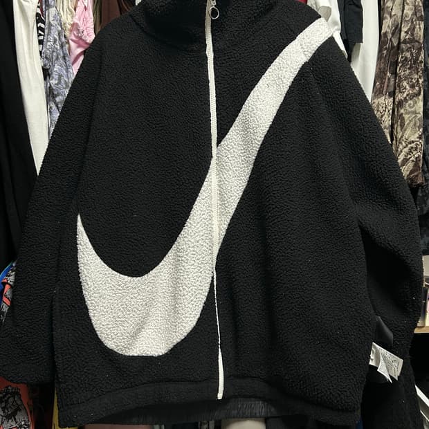 나이키 빅스우시 리버시블 자켓