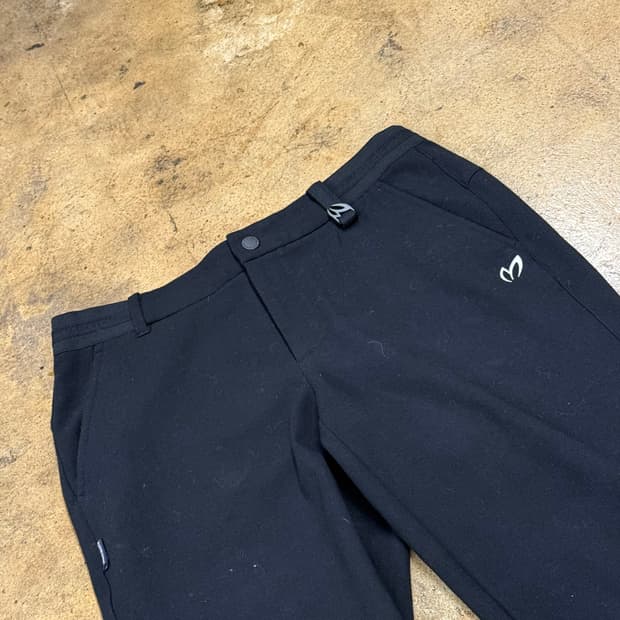 [정품] 말본 골프 블랙 남성 바지 b16