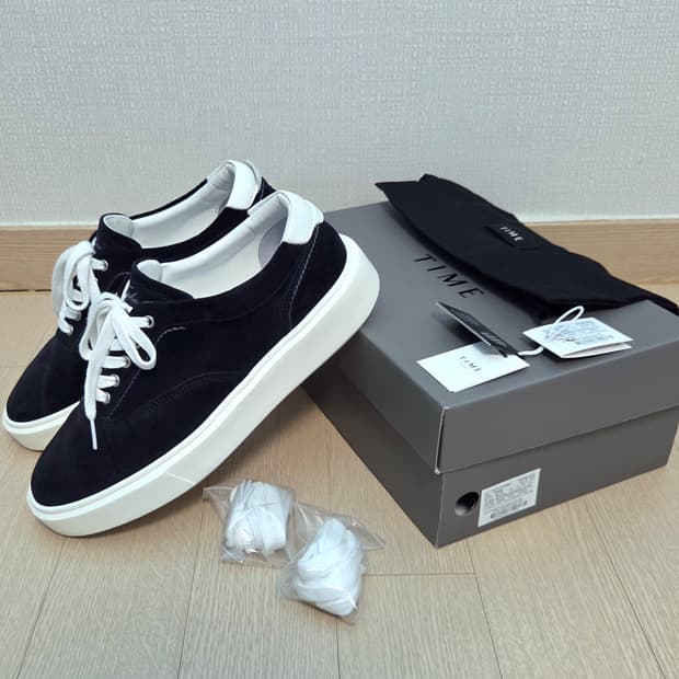 [정품] 타임옴므 25ss 스웨이드 자수 스니커즈 270 size