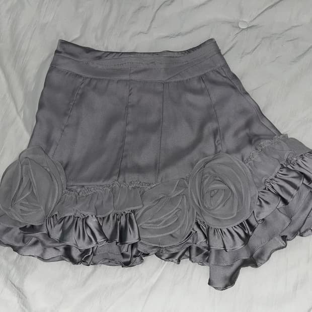 코사지 프릴 스커트