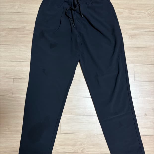 ZARA 팩커블 검정 바지 S사이즈