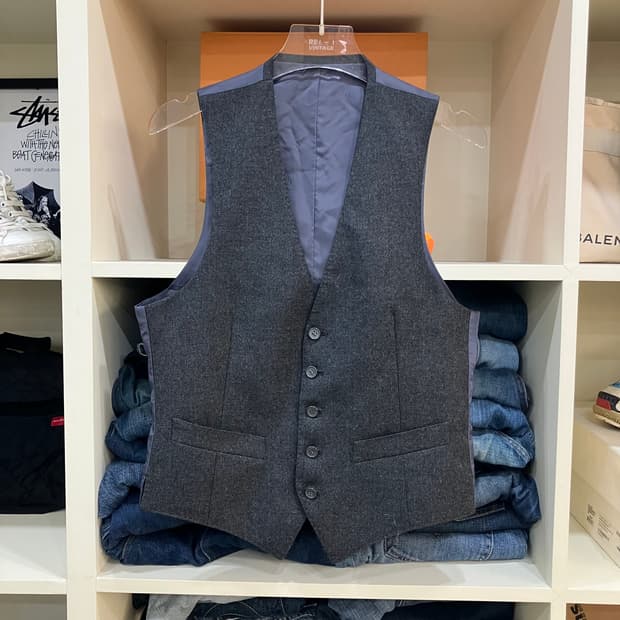 YSL 입생로랑 그레이 정장 베스트 조끼