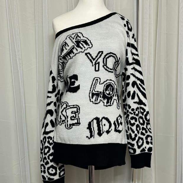 레오파드 걀펑 펑크 레터링 스컬 니트