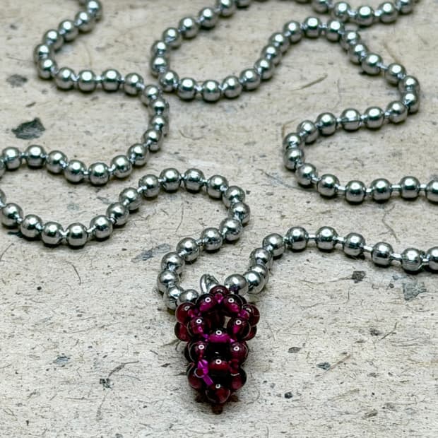 wine grapes necklace