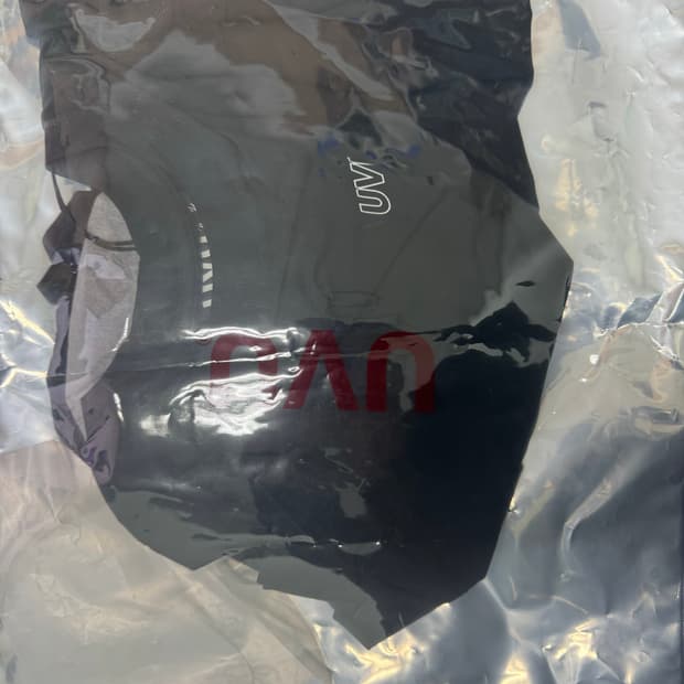 uvu 롱슬리브 트레이닝 탑 