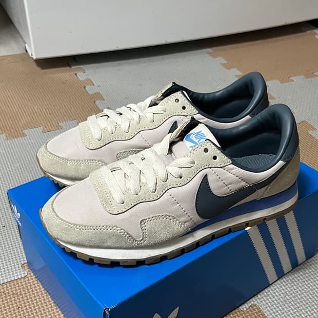 나이키 에어 페가수스 83 신발 스니커즈 230