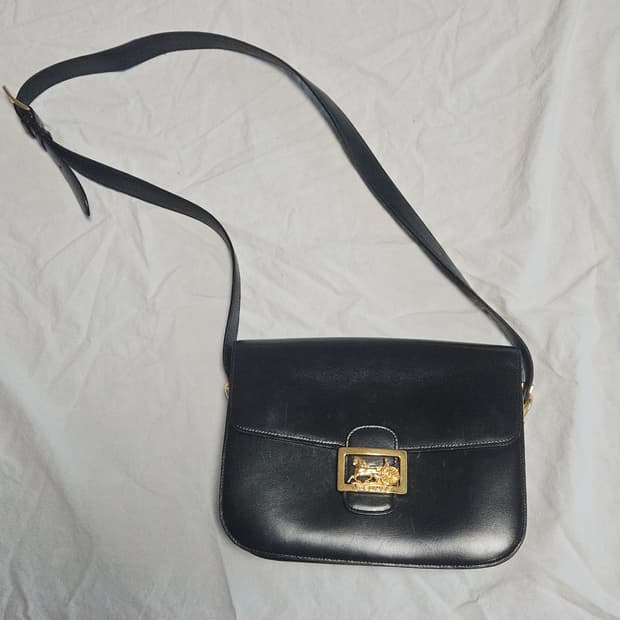 올드셀린 마차백 블랙/내부레드