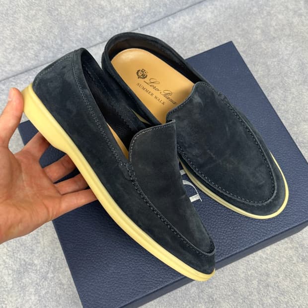 로로피아나 썸머워크 스웨이드 로퍼 네이비 40