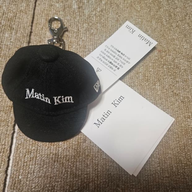 마뗑킴 뉴에라 볼캡 키링 새상품 