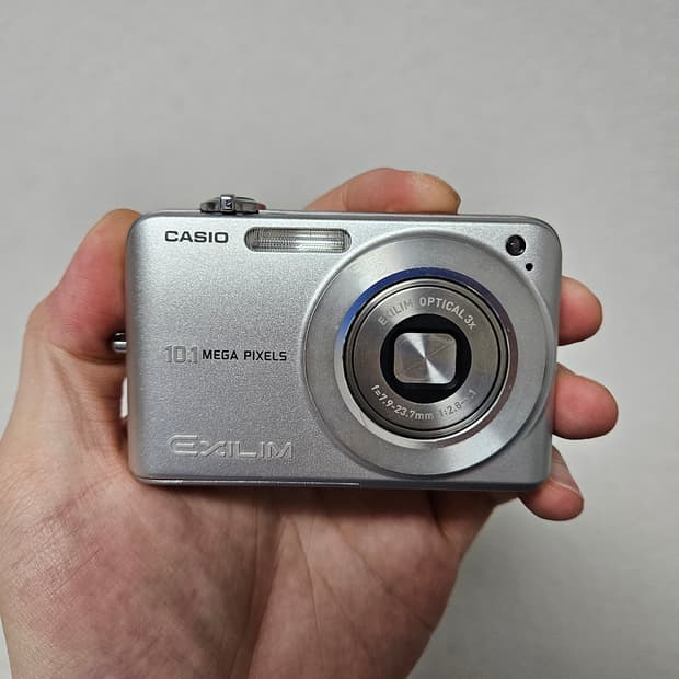 [은채 디카] 카시오 엑슬림 EX-Z1050 디카 르세라핌