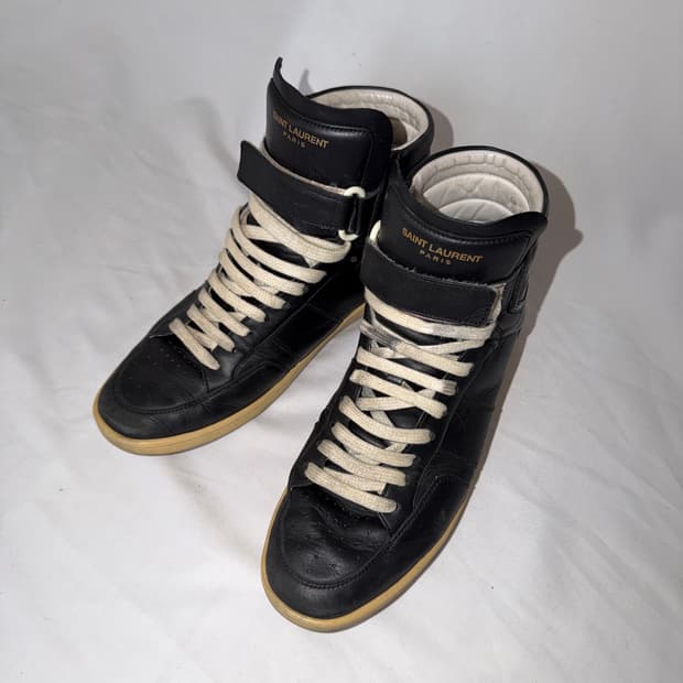 생로랑 하이탑
