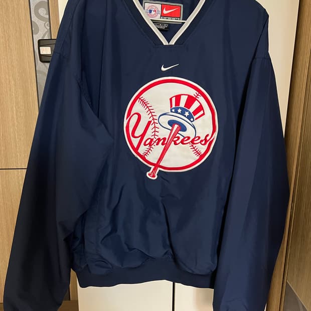 나이키 뉴욕양키스 웜업 L