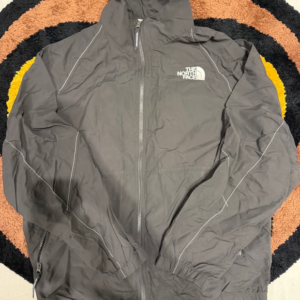 The North Face Wind Breaker