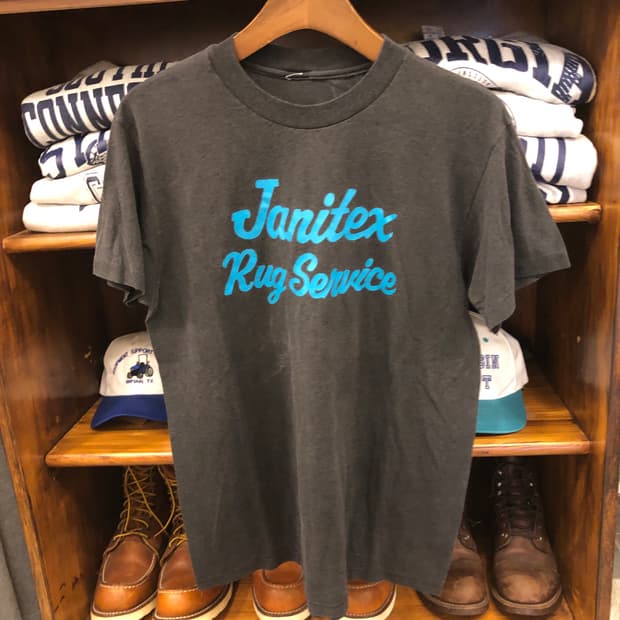 90s Single stitch T-shirt vintage- L
