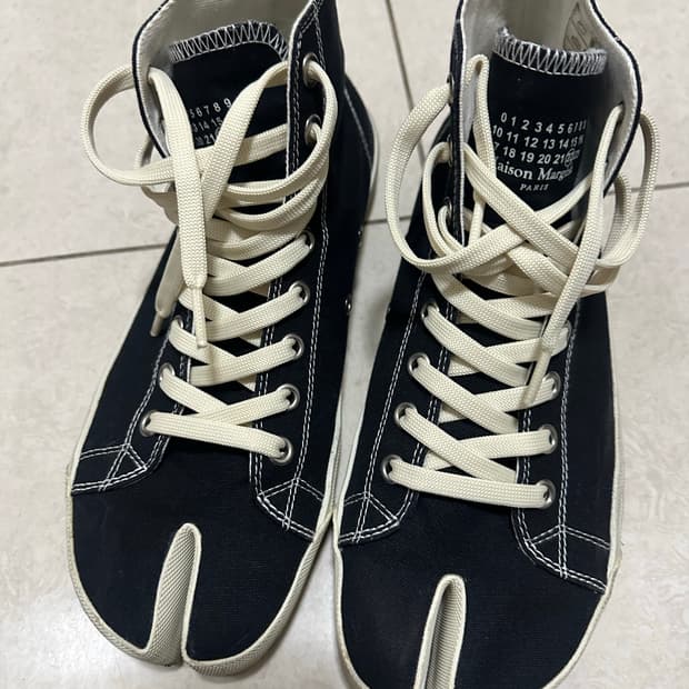 마르지엘라 타비하이 42 