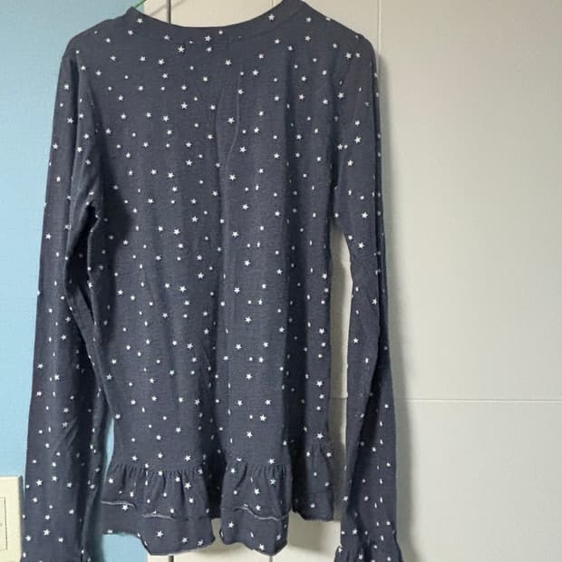 별무늬 레이어드 슬리브 긴팔티