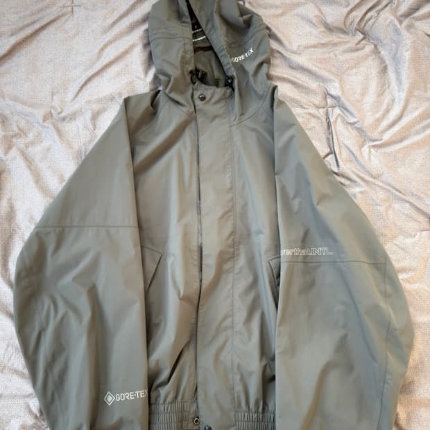 디네뎃 고어택스바람막이