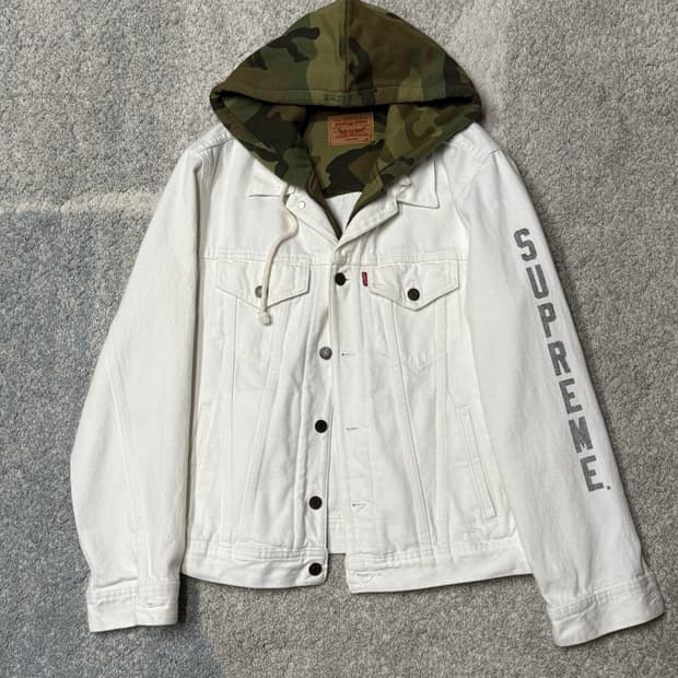슈프림 리바이스 후디드 트러커 자켓 SS17