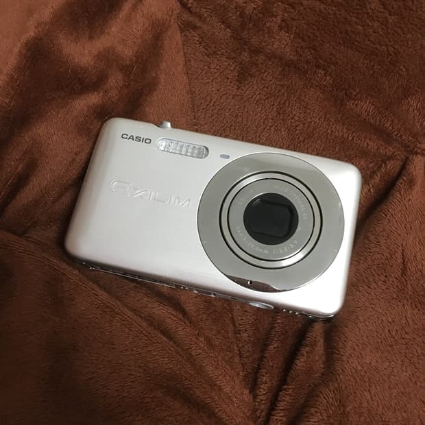카시오 엑슬림 z800 디카,디지털카메라 