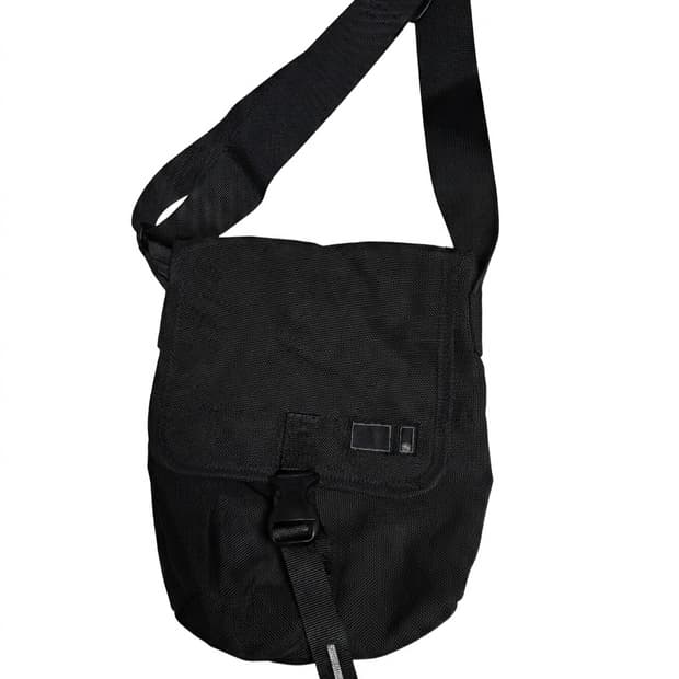 네이버후드 포터 콜라보 메신저백