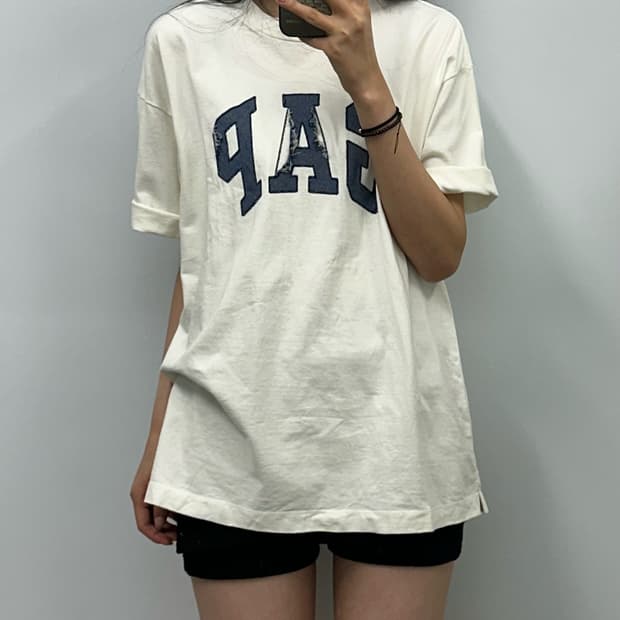 Gap 갭 화이트 반팔 티셔츠
