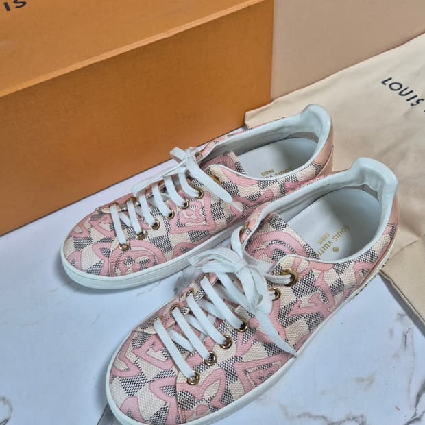 (정품) 루이비통 아주르 타히티엔느 한정판 스니커즈 37.5