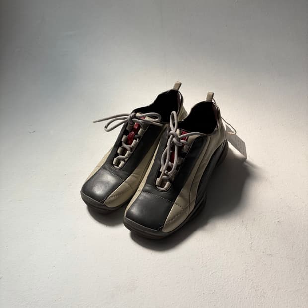 Contrast Panel Sport Sneakers