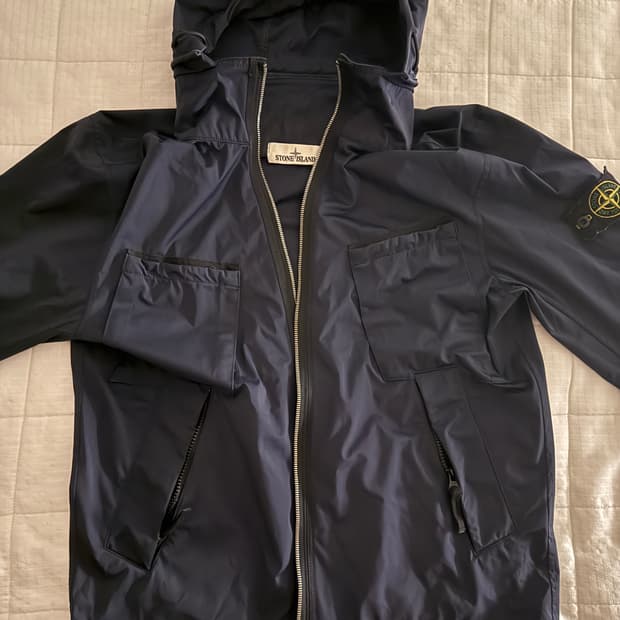 스톤아일랜드 소프트쉘 바람막이