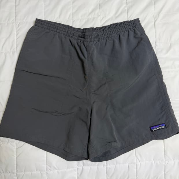 파타고니아 배기스 5인치 S 포지그레이