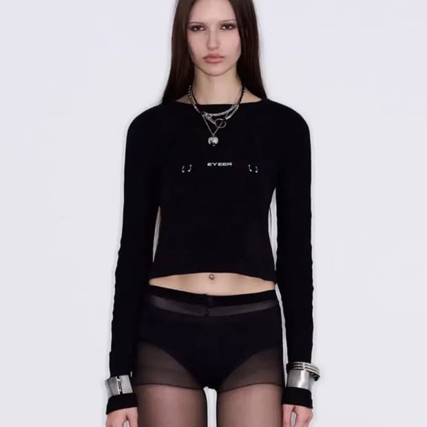 Eyeer/ Piercing Long Sleeve Tee - Black