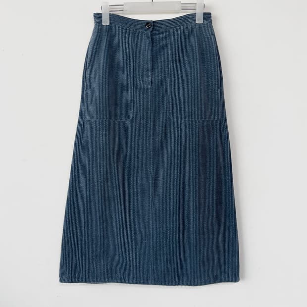 더캐시미어 코듀로이 롱 스커트