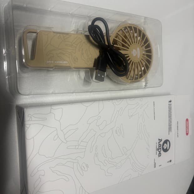[새상품] 베이프 에이프 미니 선풍기