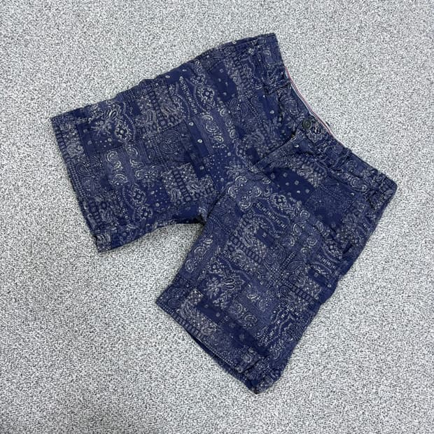 30 타미힐피거 페이즐리 반바지 0519J