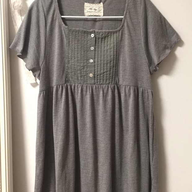 뮤트 그레이 반팔 블라우스 / 모리걸 블라우스/ 슈가슈가룬